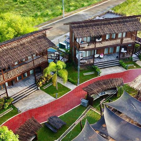 Crusoe Cabins Costa Azalea Samal Εξωτερικό φωτογραφία