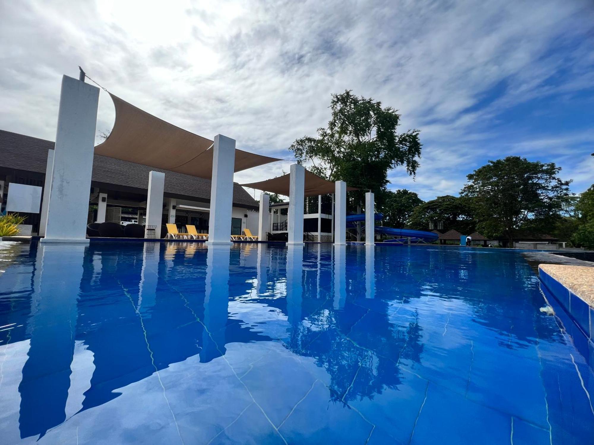 Crusoe Cabins Costa Azalea Samal Εξωτερικό φωτογραφία